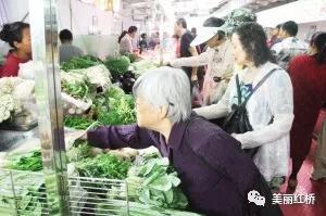 “媒体看红桥”推动菜市场建设服务民生,传承雷锋精神树文明新风