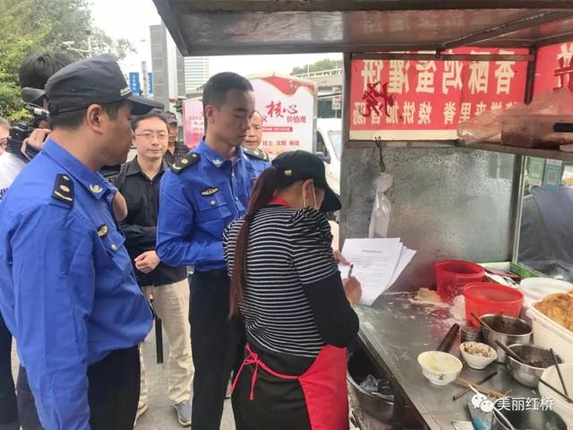 “创文创卫进行时”餐厨废弃物乱扔乱倒?绝对不行!