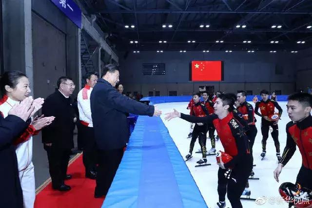 习近平给全国各族人民拜年!