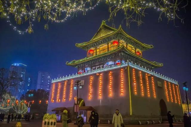 【元宵时间】别刷故宫夜景啦!咱家门口这个地方一样美出天际……