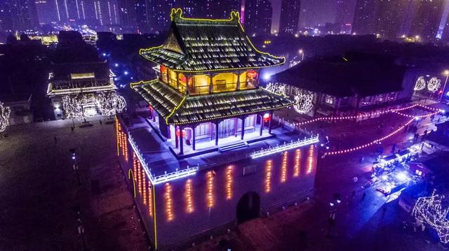 【元宵时间】别刷故宫夜景啦!咱家门口这个地方一样美出天际……