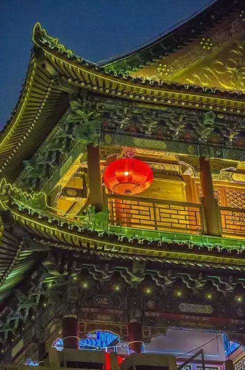 【元宵时间】别刷故宫夜景啦!咱家门口这个地方一样美出天际……