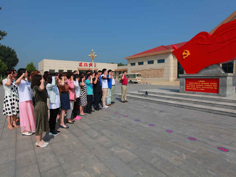 冯家庄村是有名的"红色"村庄,1944年1月成立了宝坻历史上第一个党支部